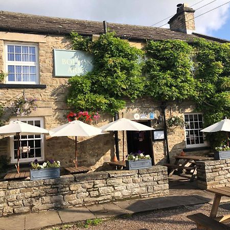Bolton Arms Hotel Redmire Екстериор снимка