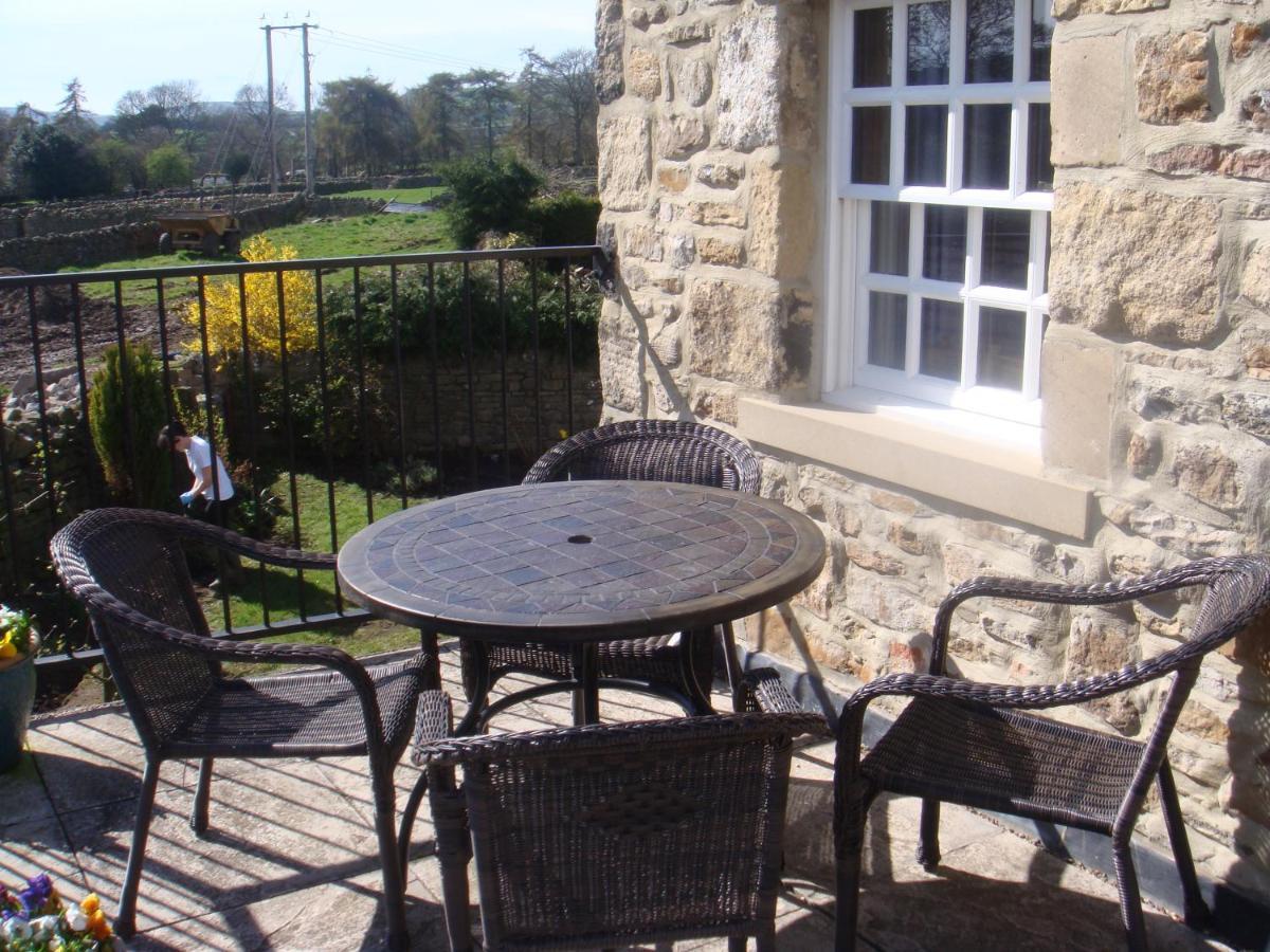 Bolton Arms Hotel Redmire Екстериор снимка