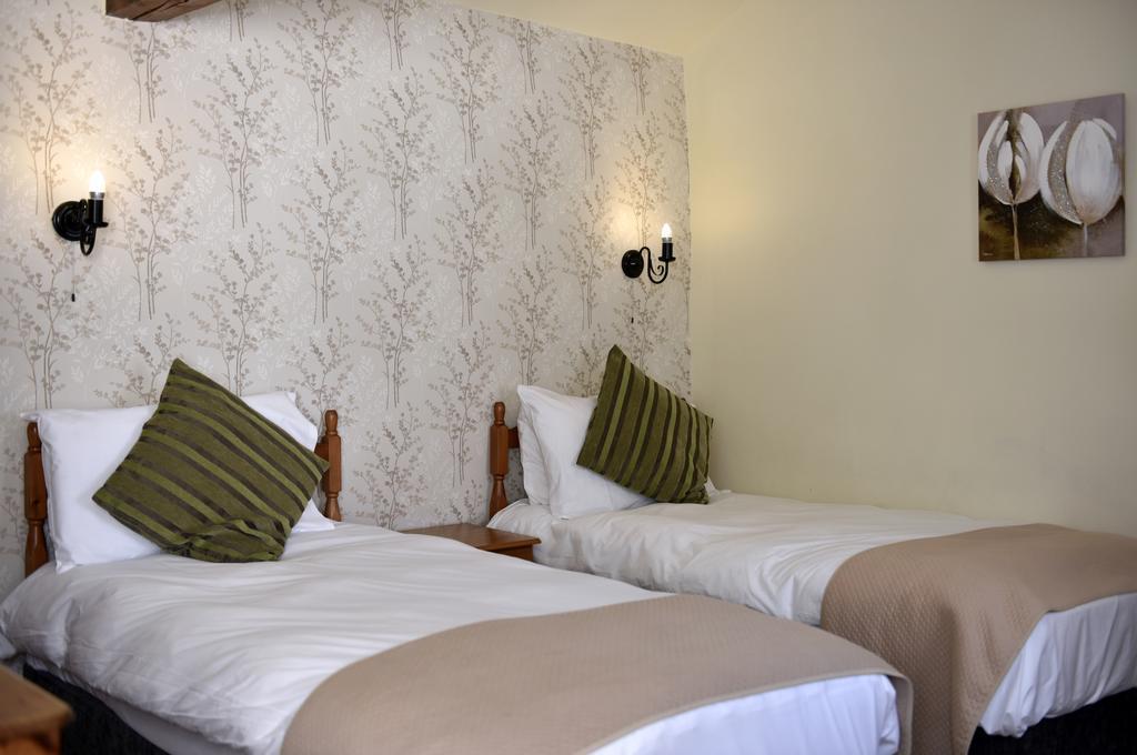 Bolton Arms Hotel Redmire Екстериор снимка